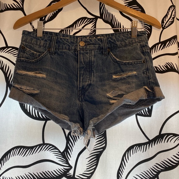 Volcom Jean shorts - Picture 1 of 4